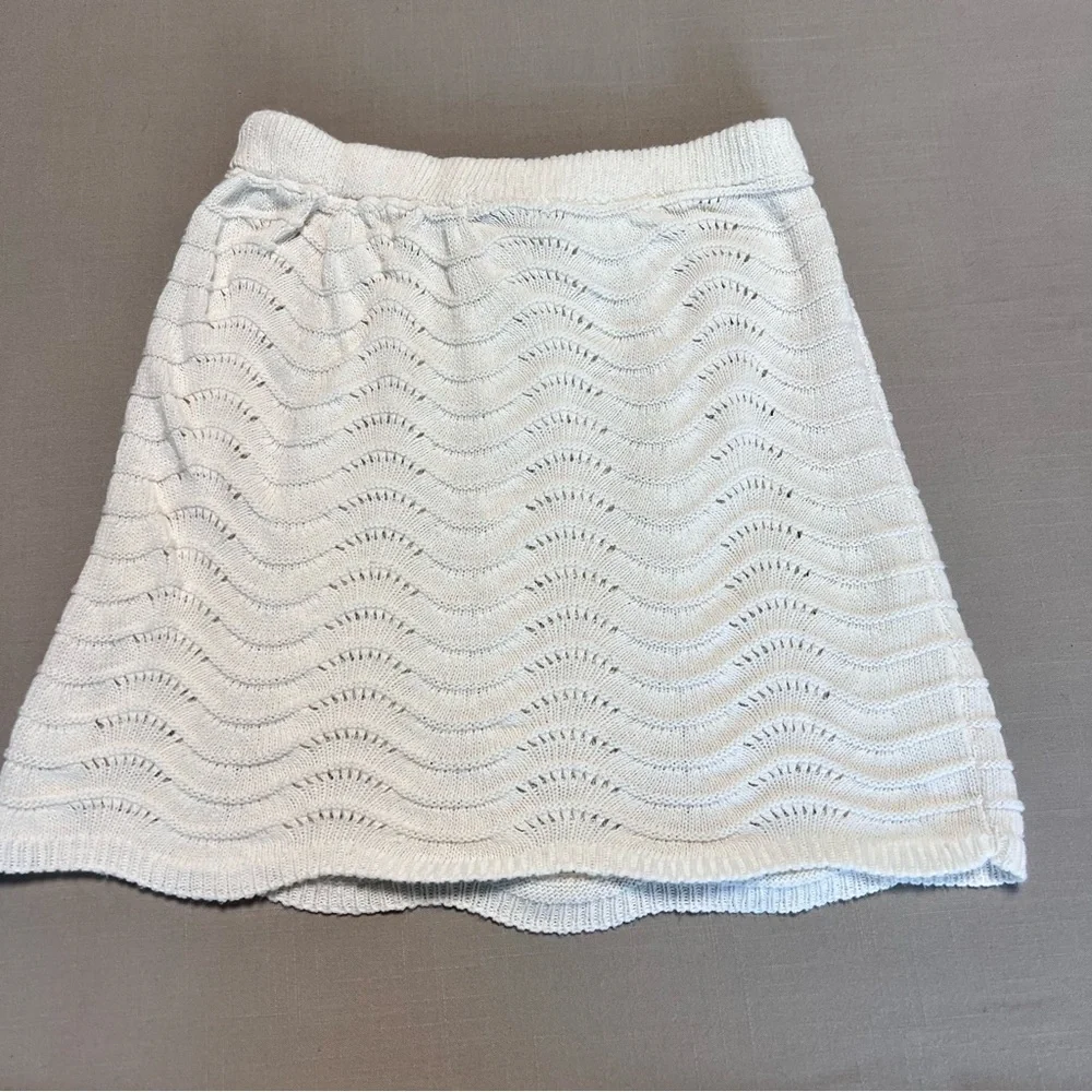 Nasty Gal White Knit Mini Skirt US 6 Wave Texture Crochet Swimsuit Coverup